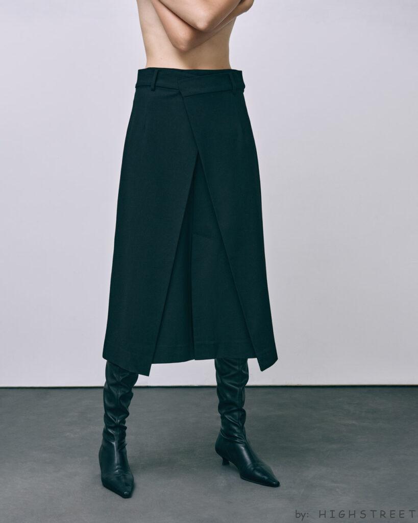 Pleated skirt