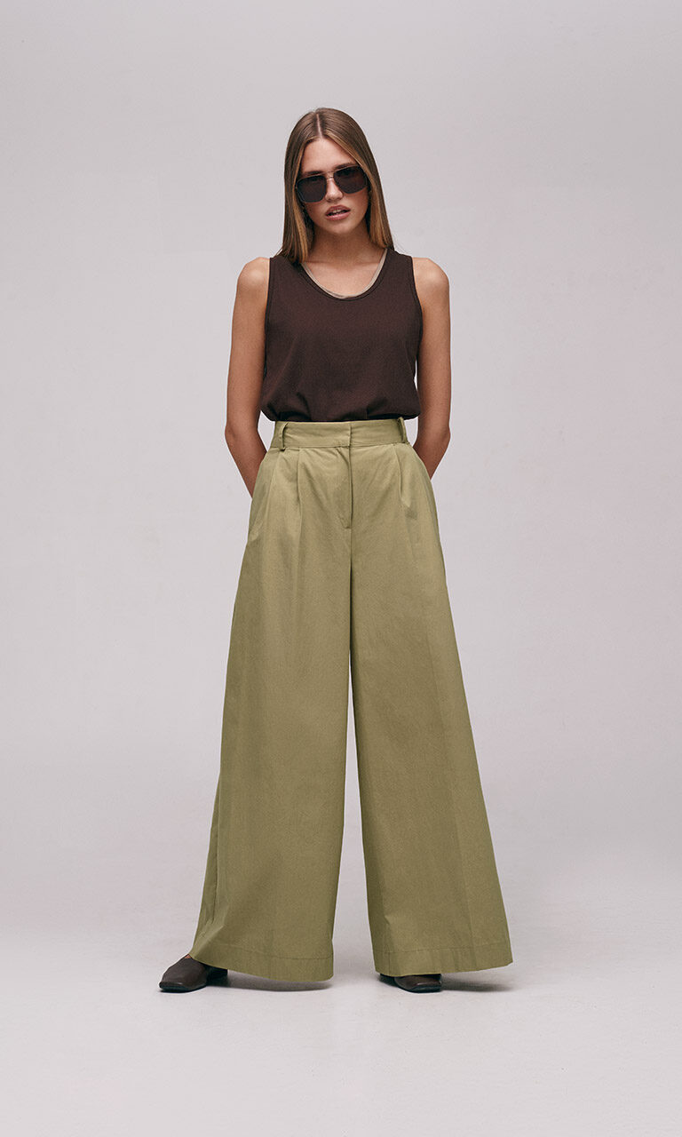 Pleated palazzo pants