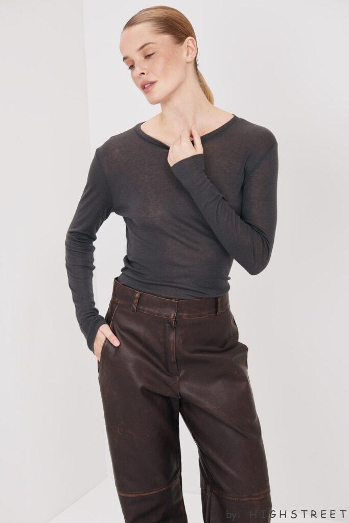 Wooly top