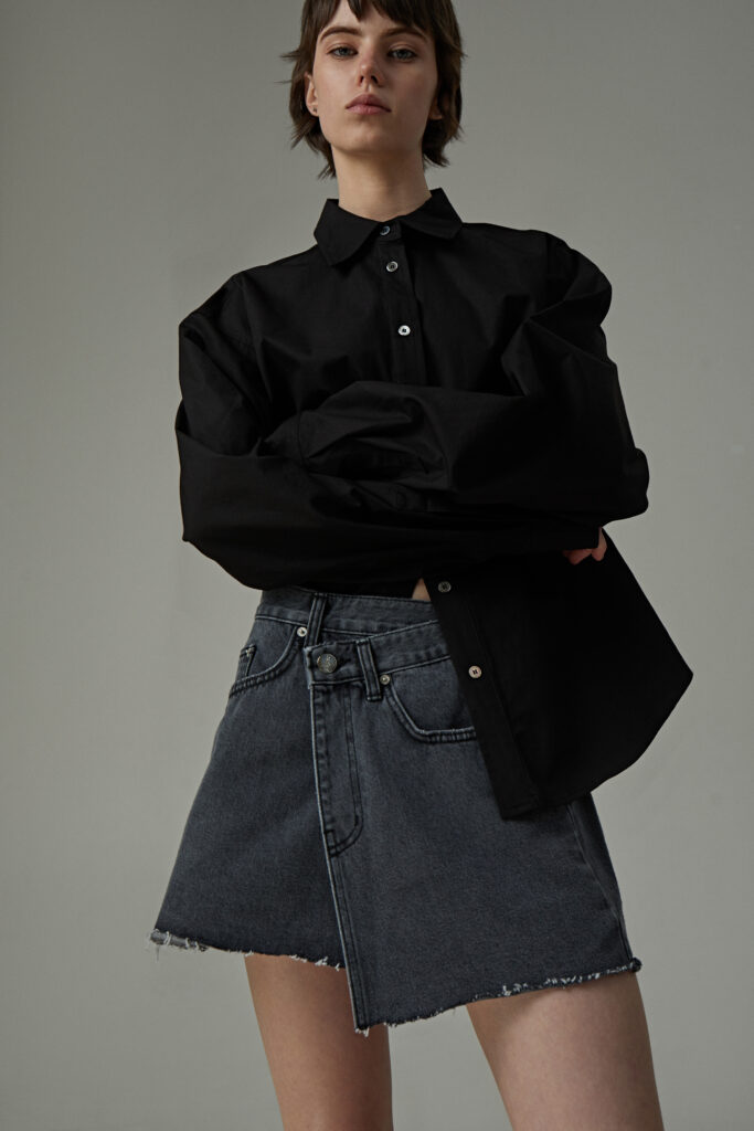 Asymmetrical skirt