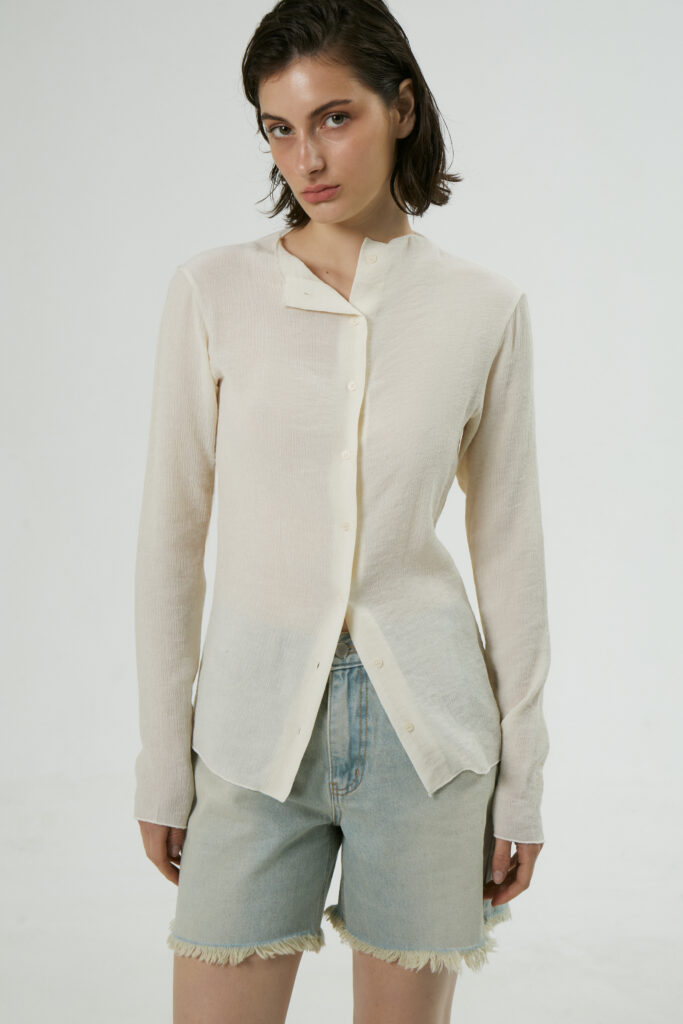 Collarless blouse