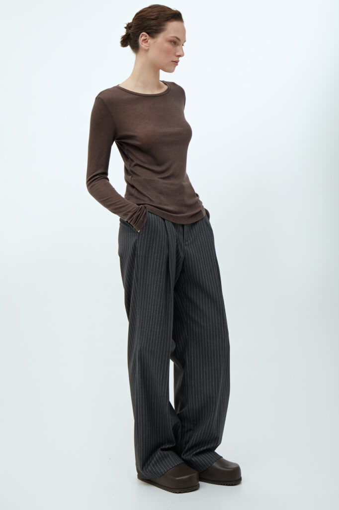Crew neck wool and tencel top