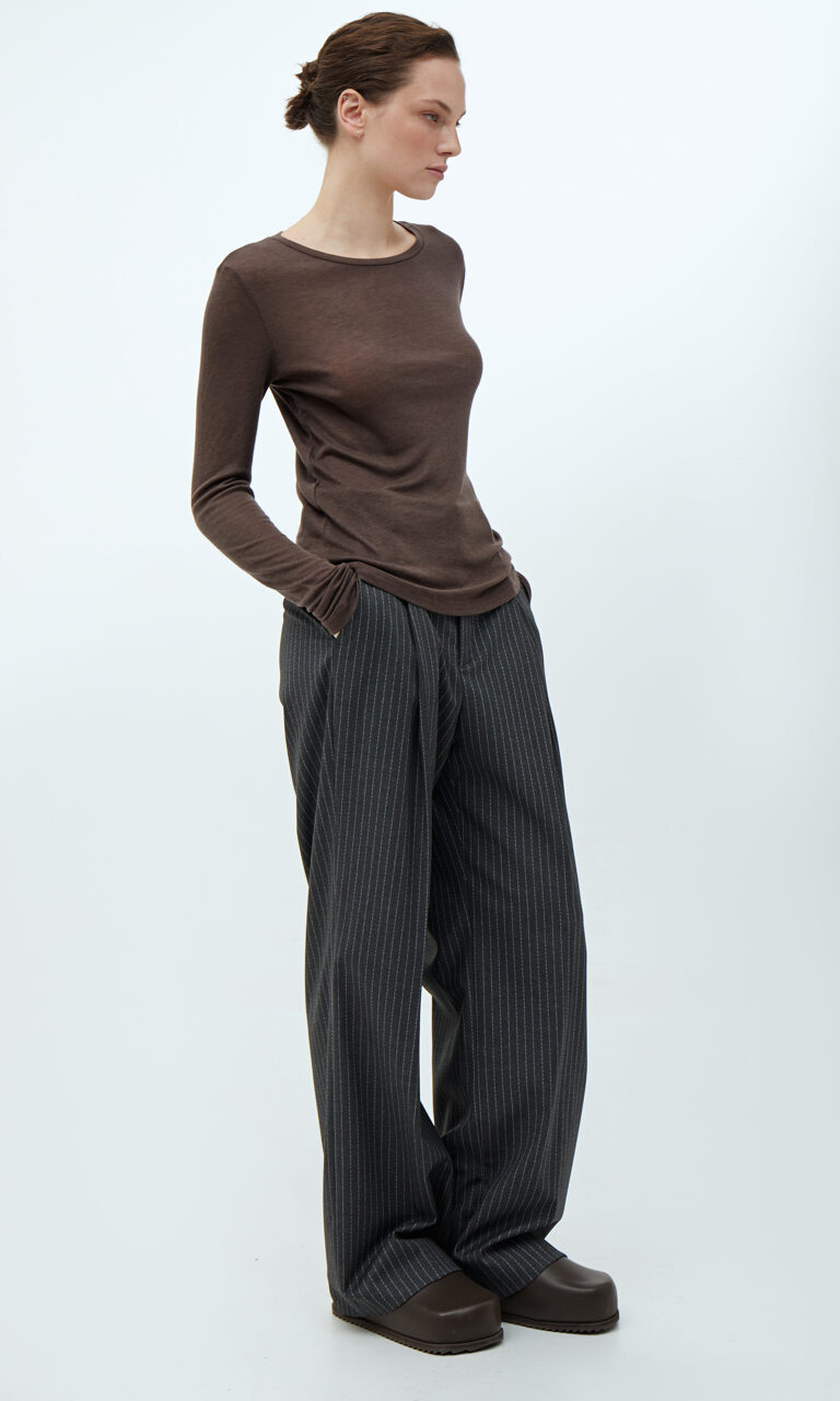 Crew neck wool and tencel top