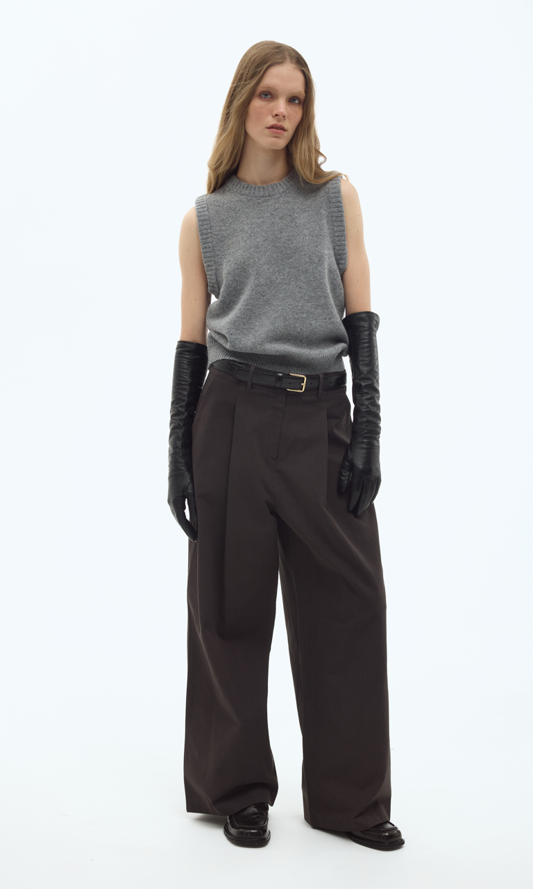 Pleated heavyweight cotton trousers