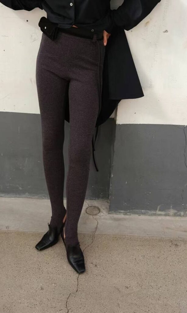 Ribbed knit leggings