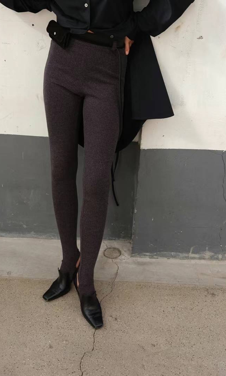 Ribbed knit leggings