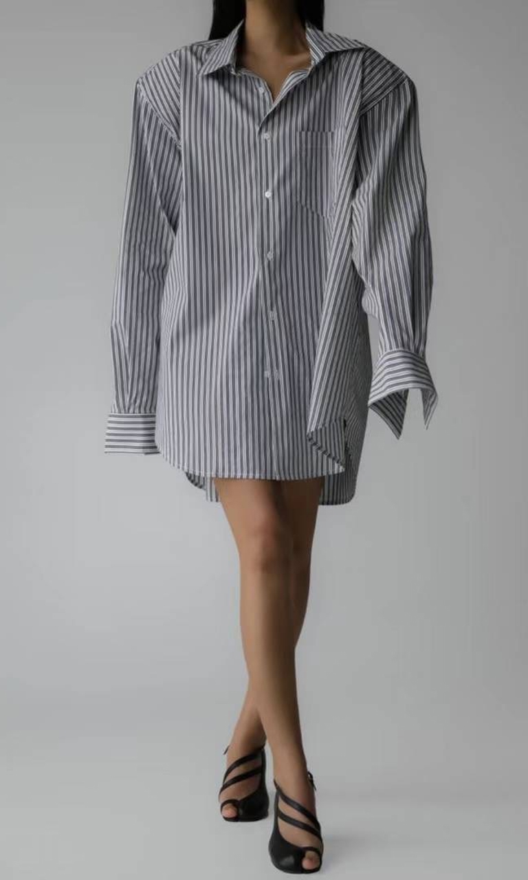 Strong shoulder shirt