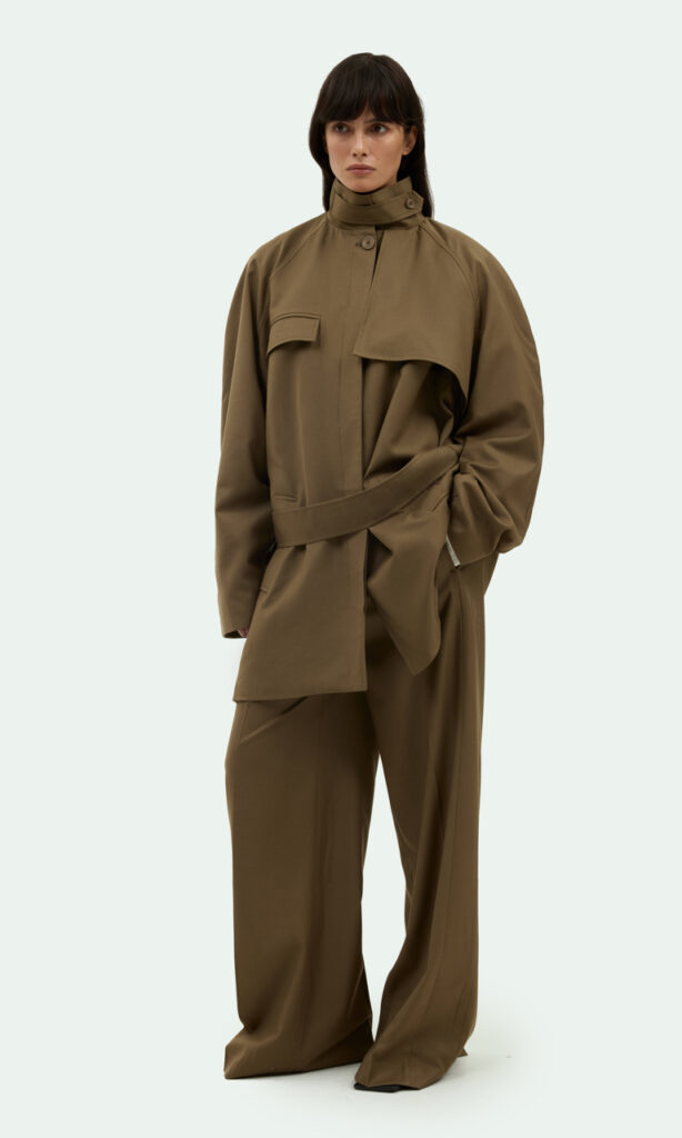 Stand collar short set