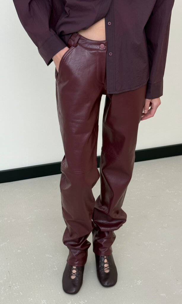 Scooped waist faux leather pants
