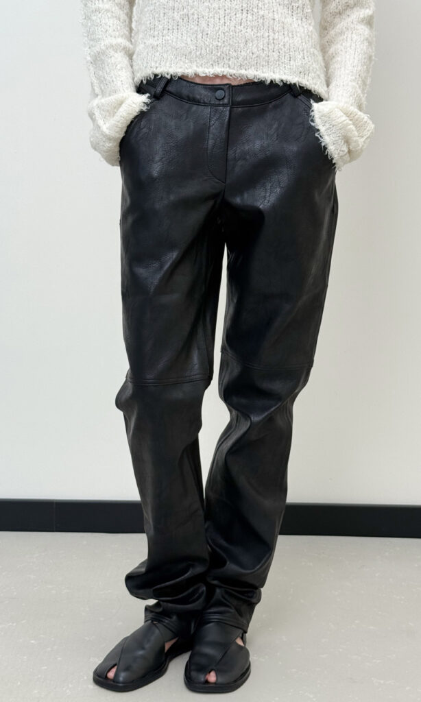 Scooped waist faux leather pants