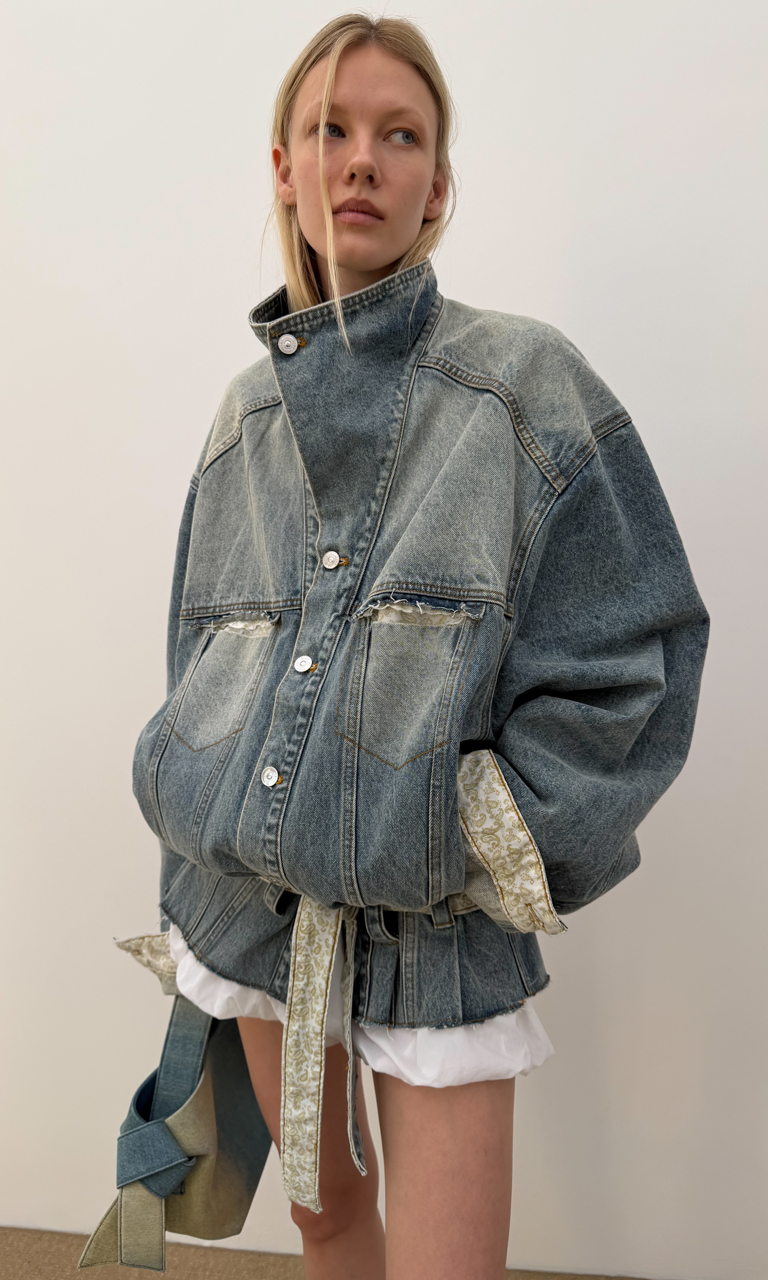 Stand-up collar denim jacket