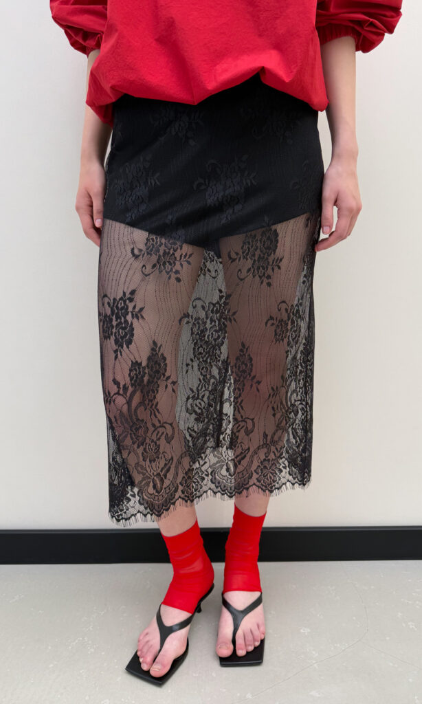 Mid-length lace skirt