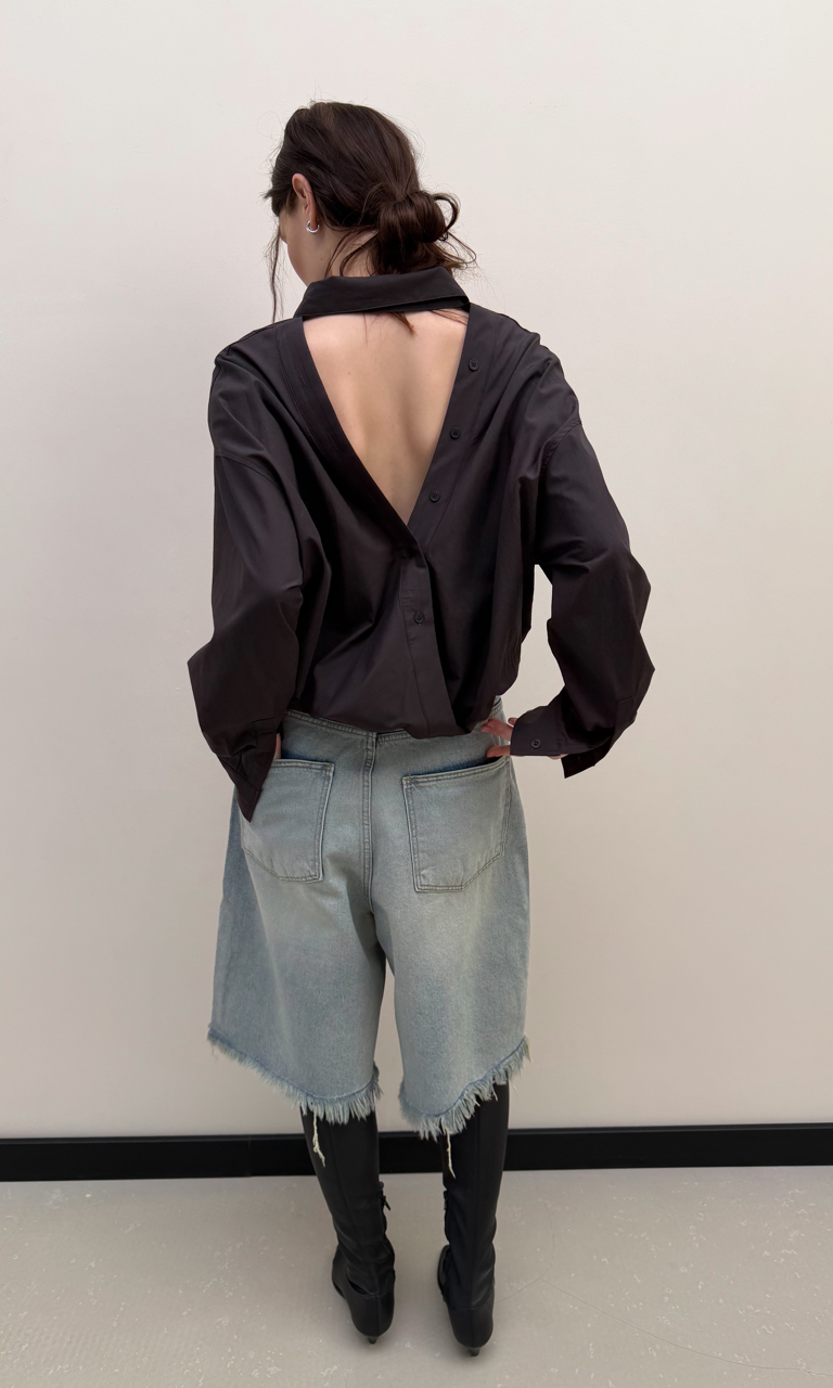 Open-back wind shirt